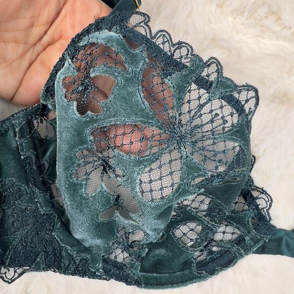 Victoria's Secret Very Sexy Low Cut Demi Bra Velvet Green Lace Underwire 34DD - Picture 6 of 10
